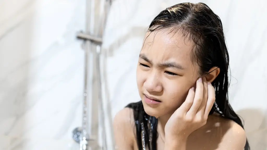 expert-tips-how-to-get-water-out-of-your-ear-after-swimming